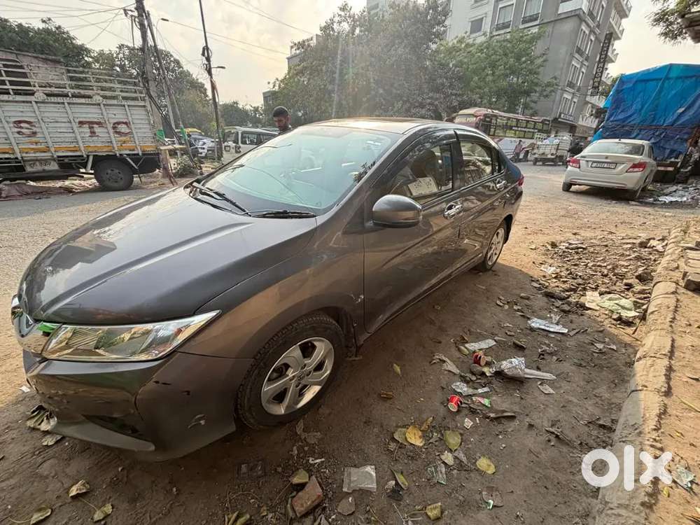 Honda City 1.5 V Petrol 2015