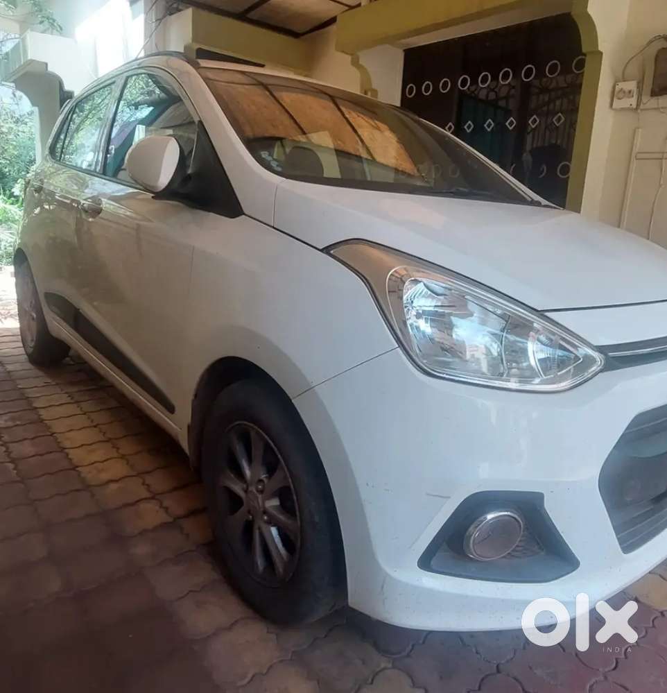 Grand I10 Asta Top Model