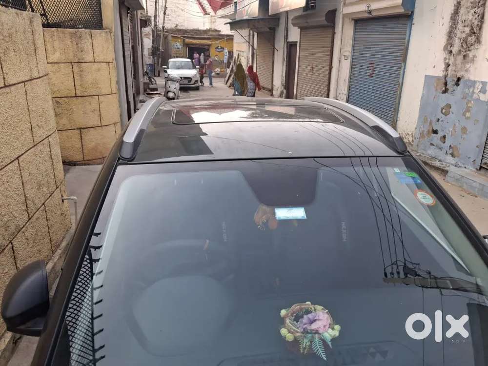 Tata Nexon Automatic Car With Sunroof Model August 2023