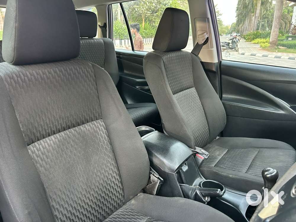 Toyota Innova Crysta 2.4 G Mt 7 Str, 2017, Diesel