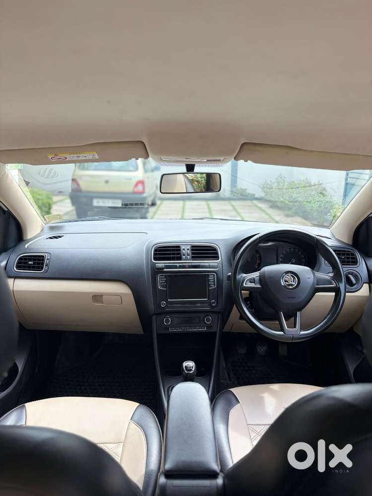Skoda Rapid 1.0 Tsi Ambition, 2021, Petrol