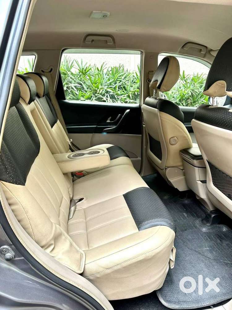 Mahindra Xuv500 At W6 2wd, 2016, Diesel