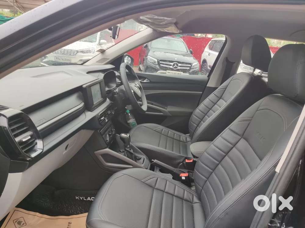 Skoda Kylaq Signature At, 2025, Petrol