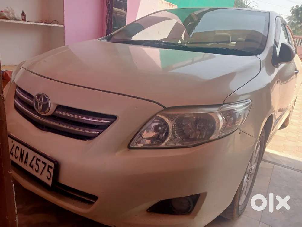 Toyota Corolla Altis 2011