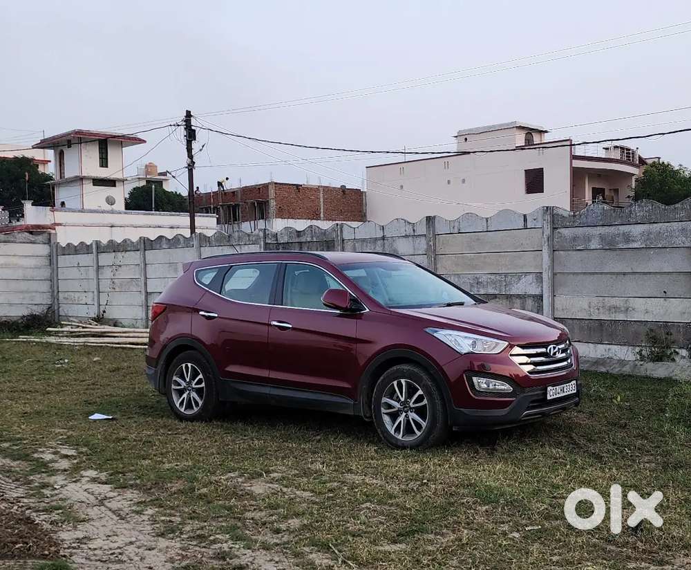 Hyundai Santa Fe 2014 Diesel Well Maintained Auto Showroom Condition