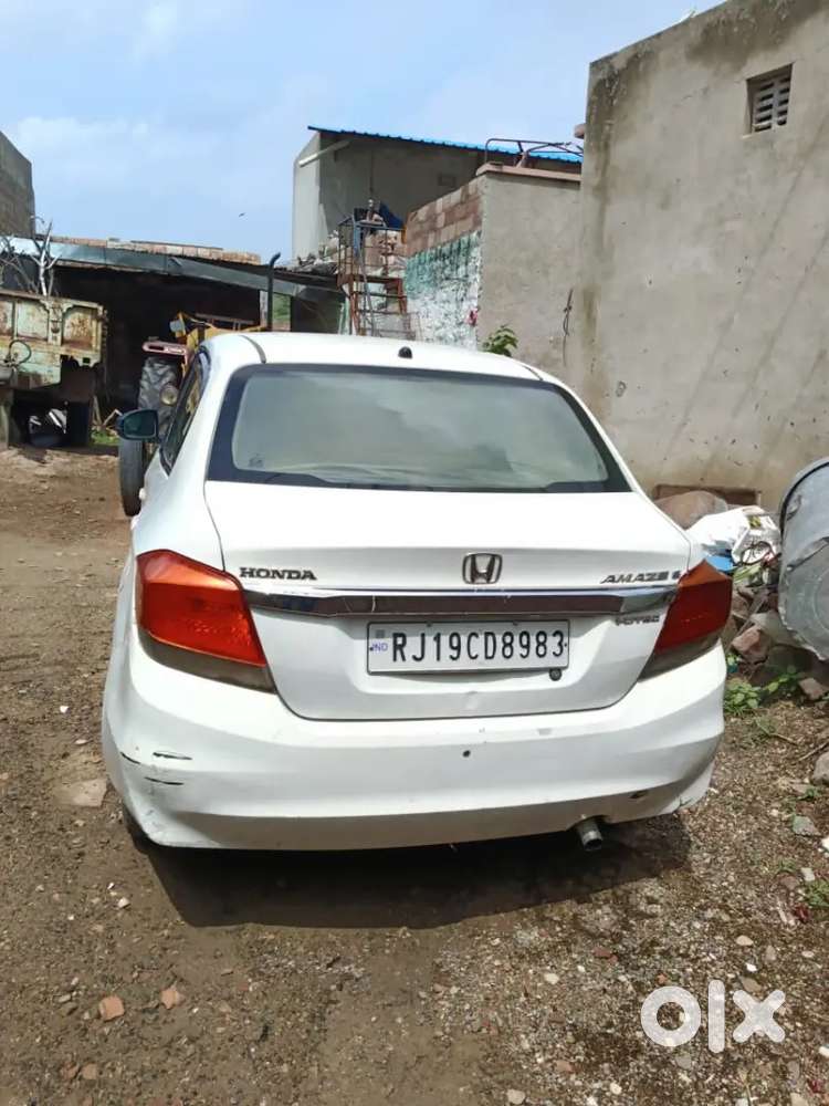 Honda Amaze 2016 Diesel 300000 Km Driven