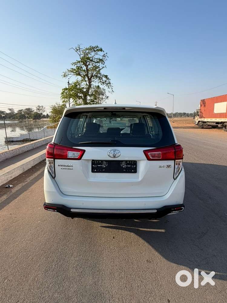 Toyota Innova Crysta 2022