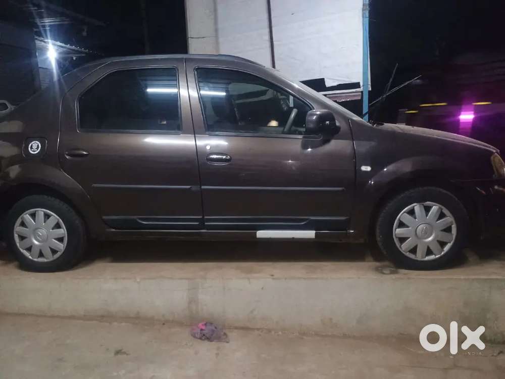 Mahindra Verito Petrol 2012