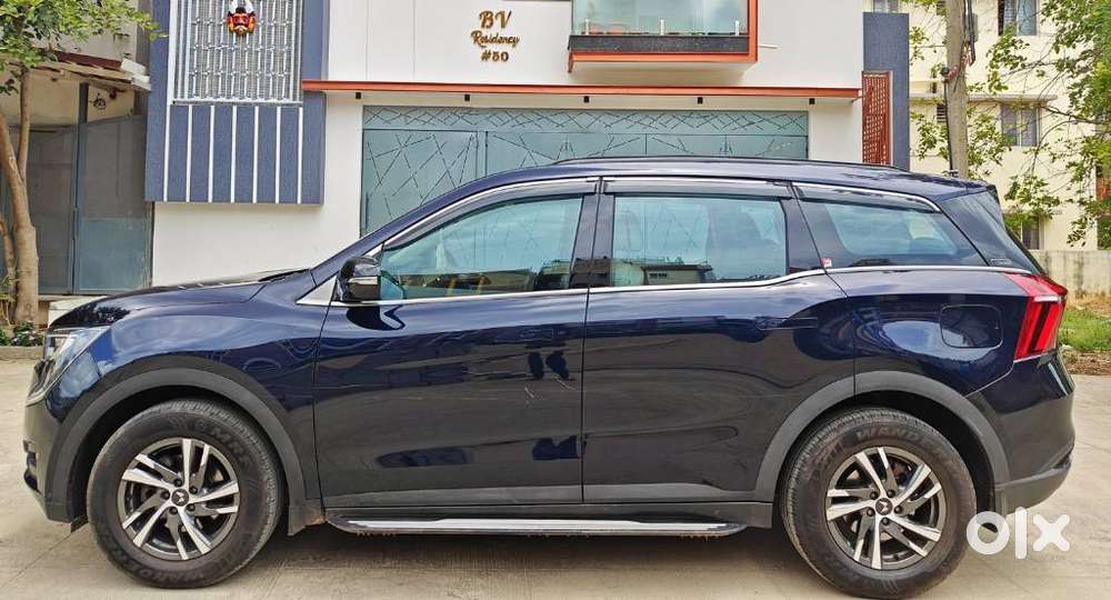 Mahindra Xuv700 2.0 Ax 5 Petrol Mt 7 Str, 2022, Petrol