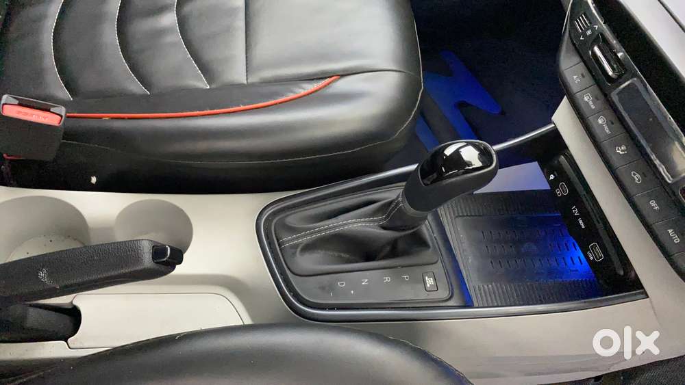 Hyundai New I20 1.2 Asta (o) Ivt, 2024, Petrol