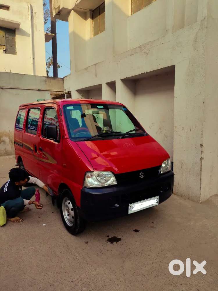 Maruti Eeco Showroom Condition Very Less Driven Car At Lowest Price