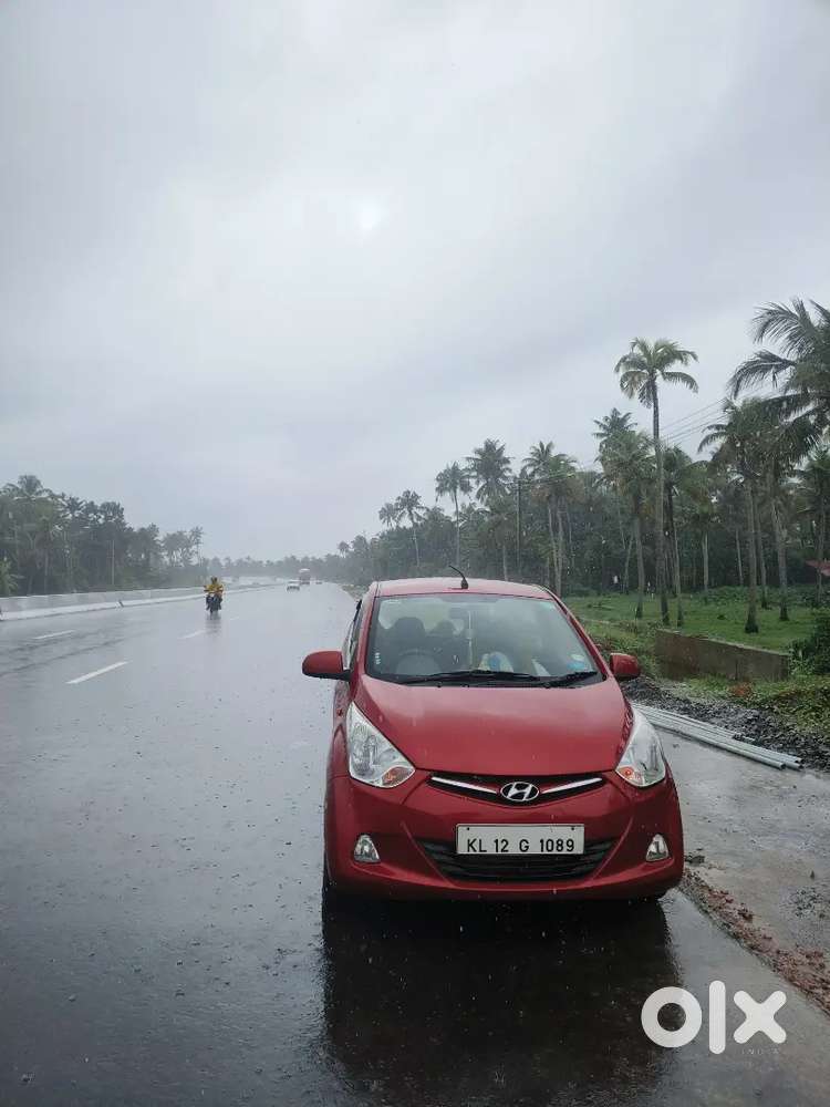 Hyundai Eon Sportz 2012
