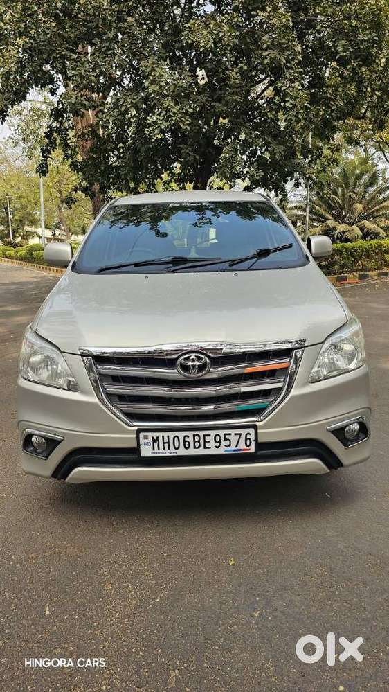 Toyota Innova 2.5 G (diesel) 8 Seater, 2015, Diesel