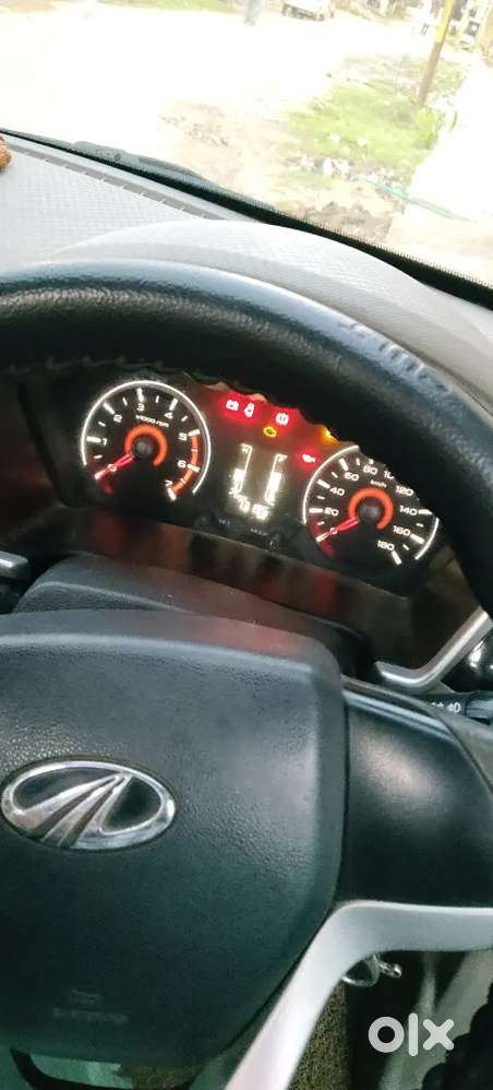 Mahindra Kuv100 Nxt 2016 Petrol 73000 Km Driven
