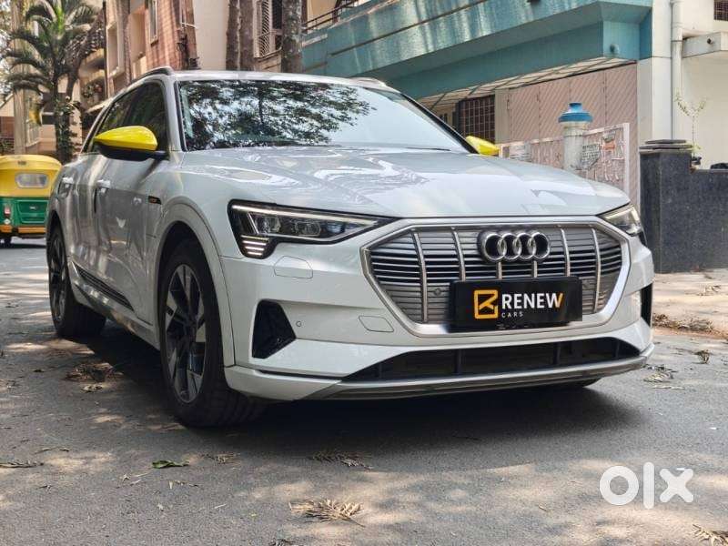 Audi E-tron 55, 2022, Electric