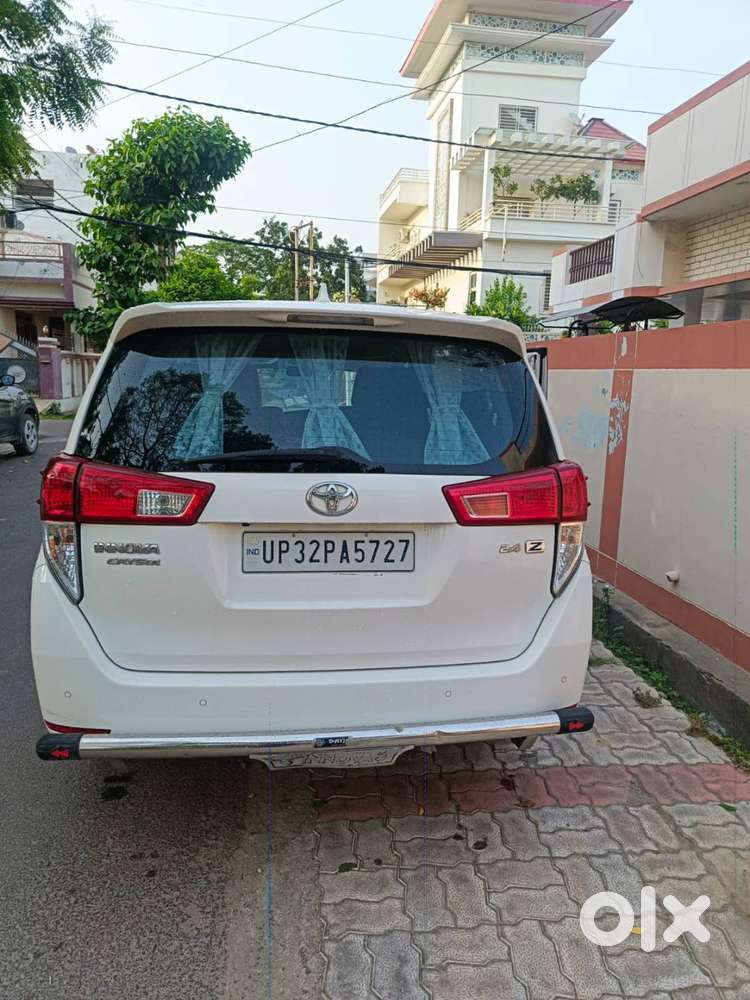 Innova Crysta 2.4 Z