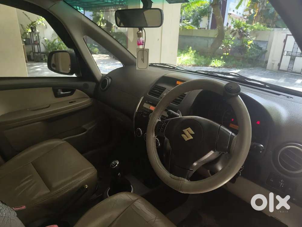Maruti Suzuki Sx4 2009 Petrol Manual Zxi Leather , 56k Km Driven.