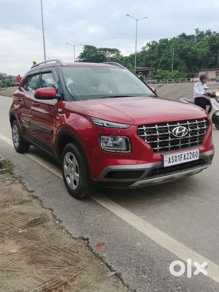 Hyundai Venue S 1.2 Petrol, 2022, Petrol