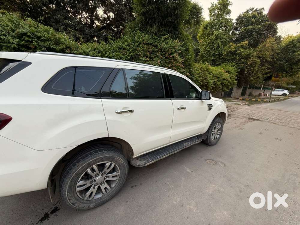 Ford Endeavour 3.2 Titanium 2017 Diesel