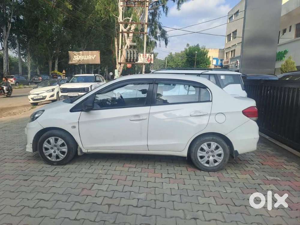1st Owner 2015 Honda Amaze S Petrol – Only 55,000 Km, Excellent Condit