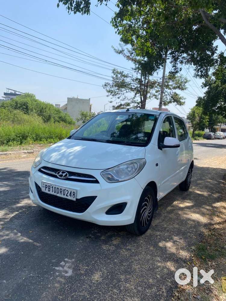 Hyundai I10 2012 Petrol 70000 Km Driven