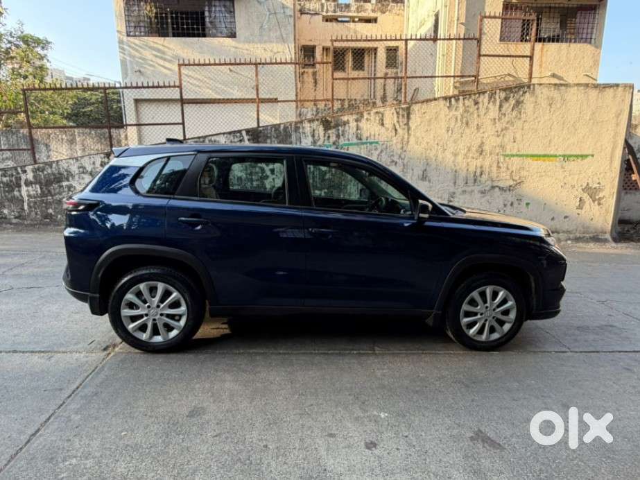 Maruti Suzuki Grand Vitara 1.5 Delta Smart Hybrid At, 2023, Petrol