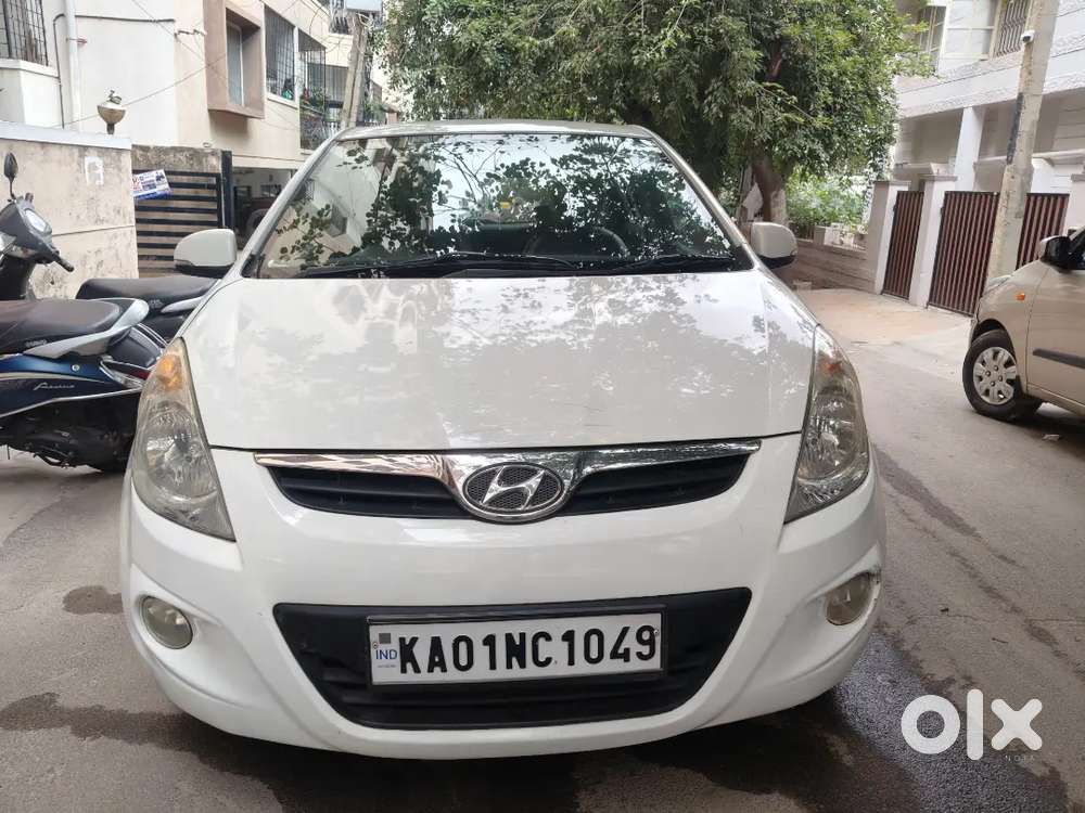 Hyundai I20 Asta Petrol Manual 2010