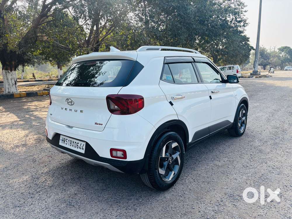Hyundai Venue 1.0 Sx Turbo Dct, 2019, Petrol