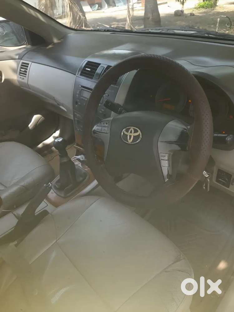 Toyota Corolla Altis 2010 Petrol 142000 Km Driven