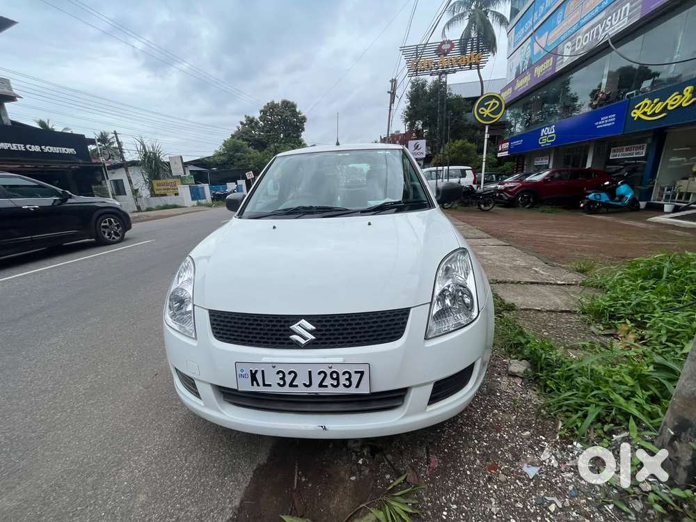 Maruti Suzuki Swift Dzire Tour Ldi, 2016, Diesel