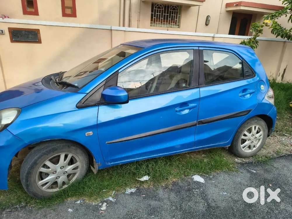 Honda Brio 2013 Petrol Well Maintained