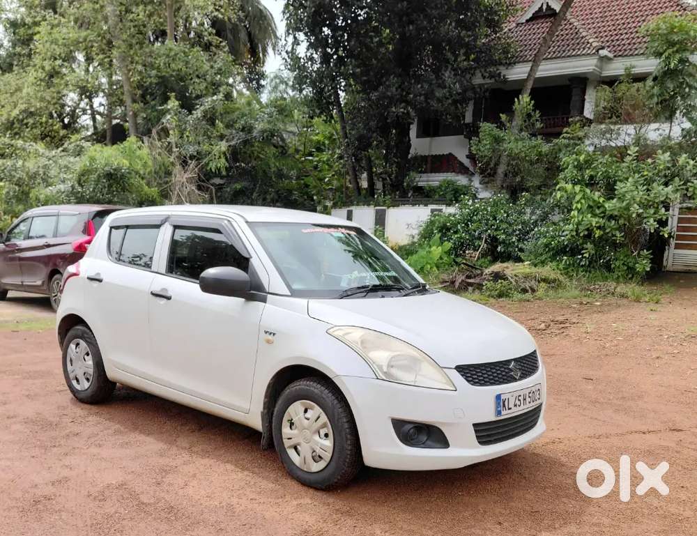 2013 Swift Petrol 2nd Owner 93000km