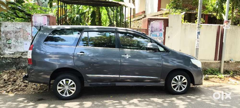 Toyota Innova 2015 Diesel Well Maintained