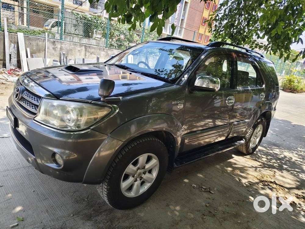 Toyota Fortuner 4x4 Mt 2.8 Diesel, 2010, Diesel