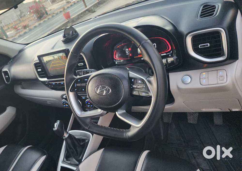 Hyundai Venue Sx Dual Tone Diesel, 2025, Diesel