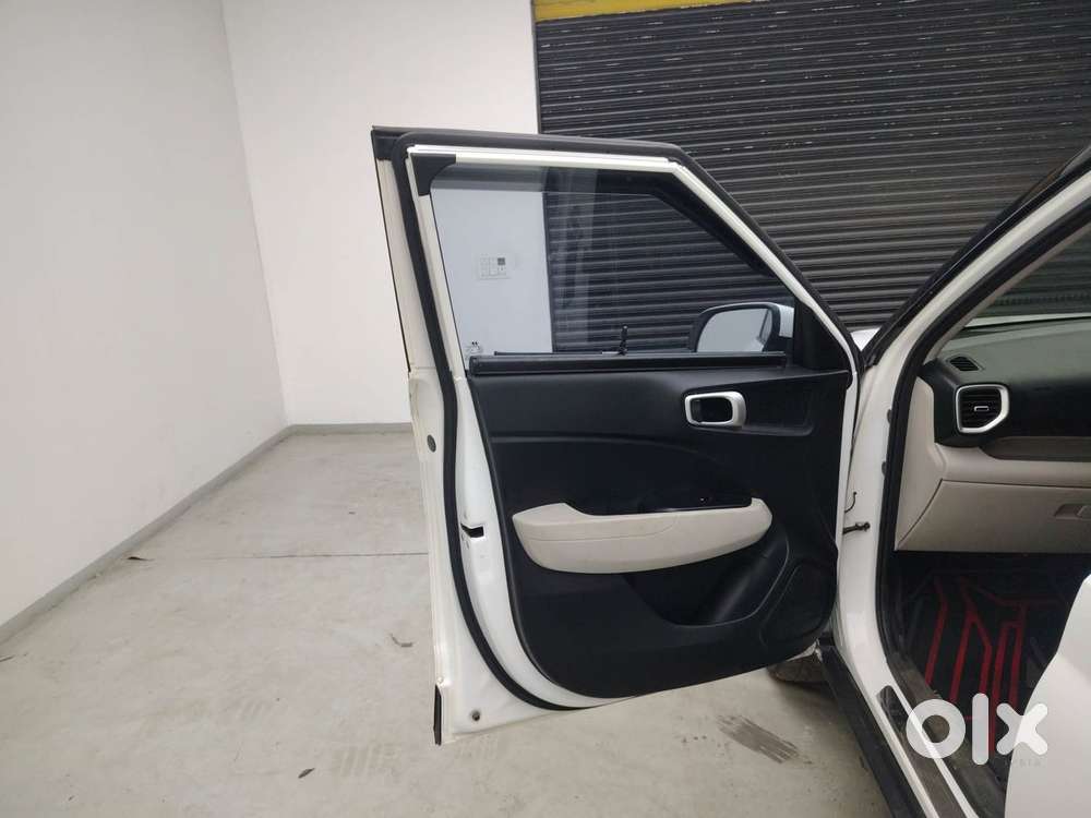 Hyundai Venue [2022-ongoing] 1.5 Crdi Sx, 2023, Diesel
