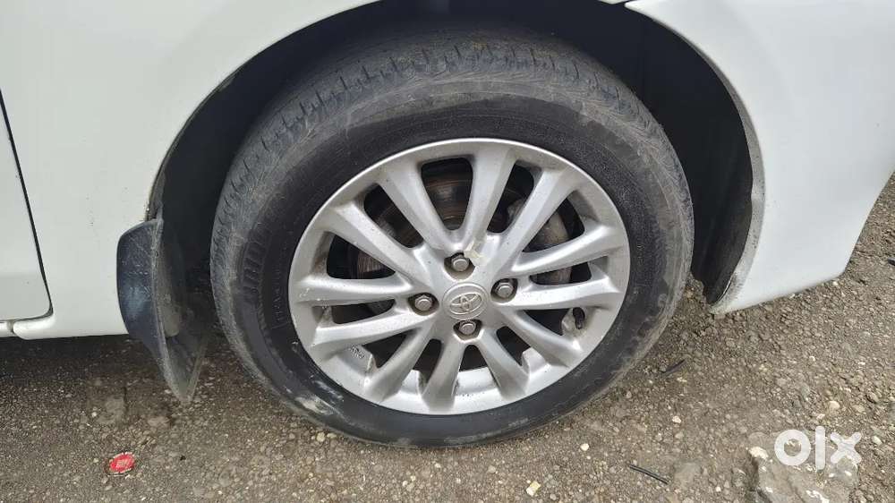Toyota Etios Vx 2015 (aftermarket Lovato Cng Fitting)