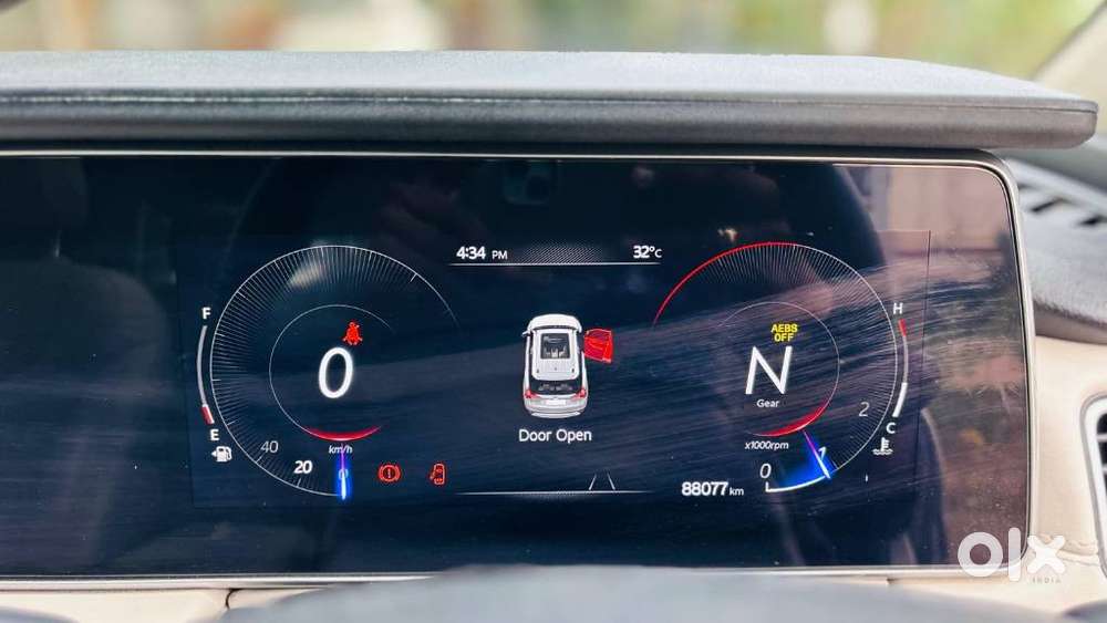 Mahindra Xuv700 2.2 Ax 7 Diesel Mt Str, 2023, Diesel