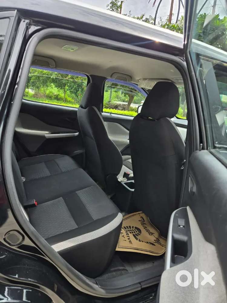 Urgent Sale New 7 Seats Purchase Krni Hain