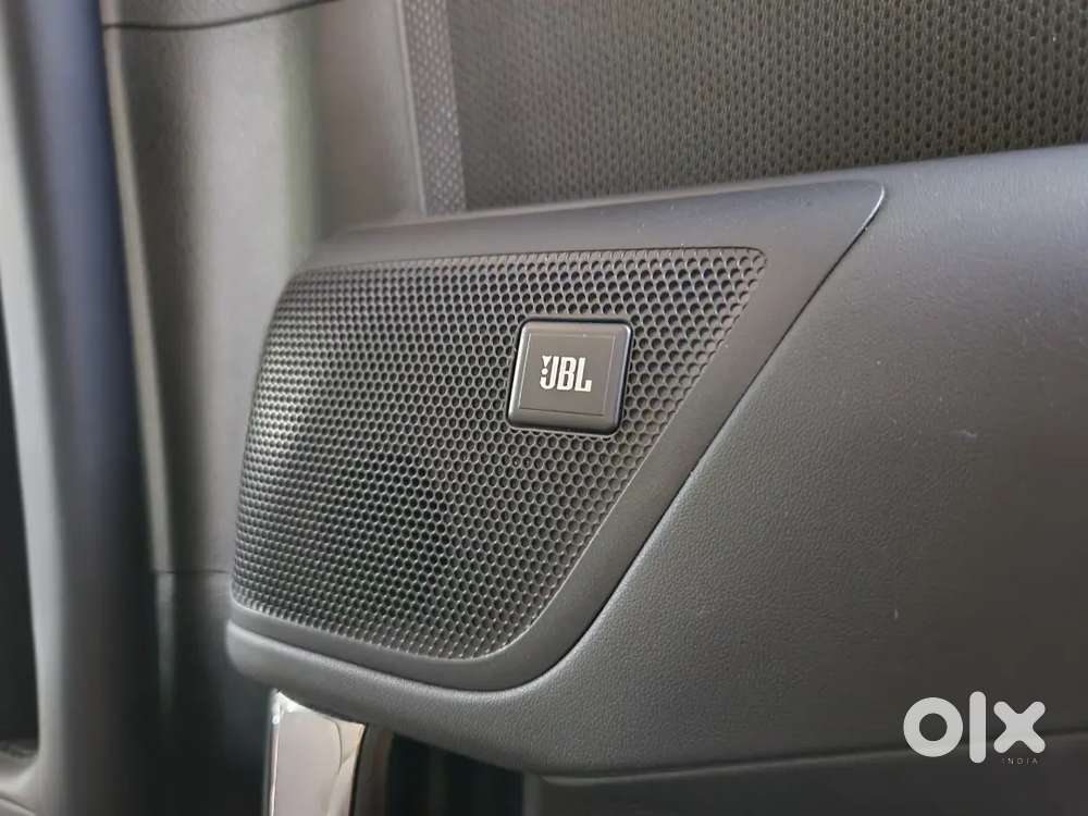 Toyota Vellfire 2.5 Executive Lounge, 2020, Petrol