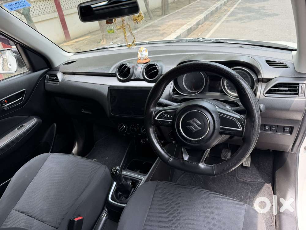Maruti Suzuki Swift Vxi + Manual, 2021, Petrol