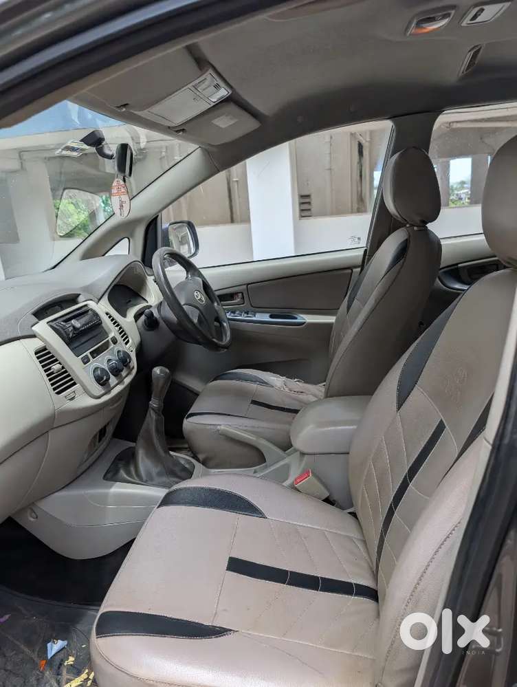 Toyota Innova 2013 Diesel 365000 Km Driven