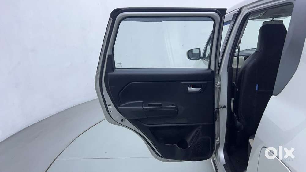 Maruti Suzuki Wagon R 1.2 Zxi Plus Amt, 2022, Petrol