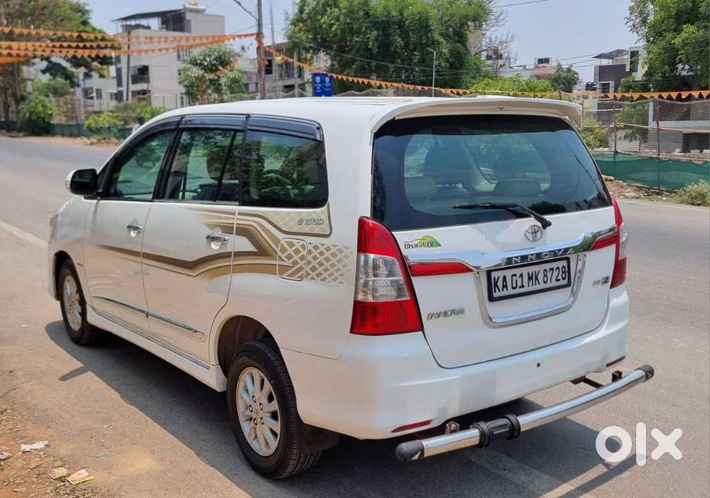 Toyota Innova 2.5 Zx 7 Str Bs-iv, 2014, Diesel