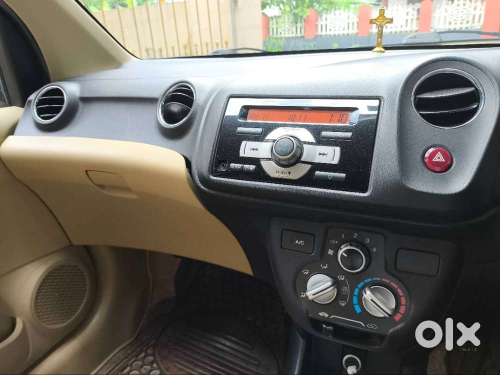 Honda Amaze 2015 Petrol Well Maintained