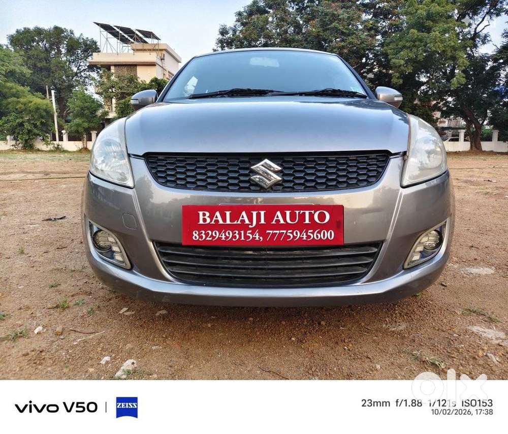 Maruti Suzuki Swift Vxi + Manual, 2012, Petrol