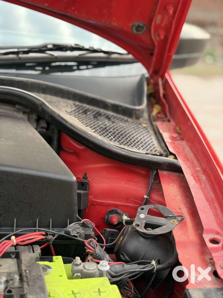 Volkswagen Polo Petrol Trendline 1.2l, 2011, Petrol