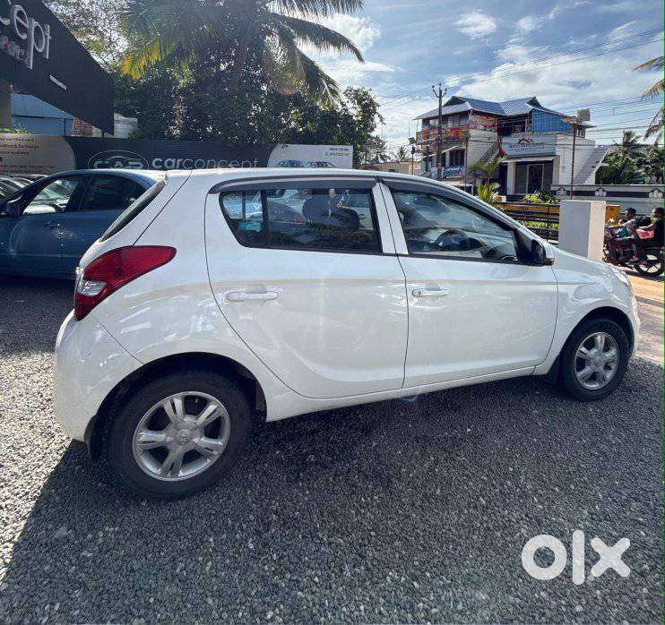 Hyundai I20 Sportz 1.2 Bs-iv, 2011, Diesel