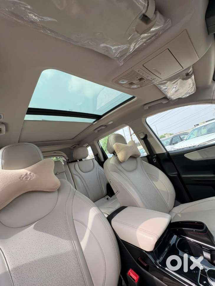Mahindra Xuv700 2.2 Ax 7 Diesel At Str Awd, 2022, Diesel