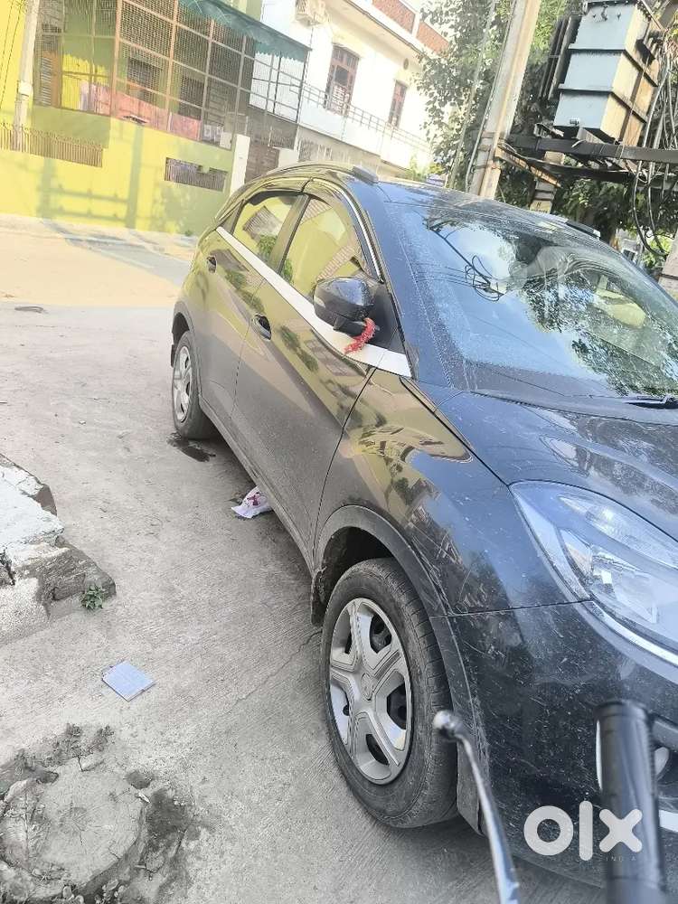 Tata Nexon 1.2 Revotron Xt 2019